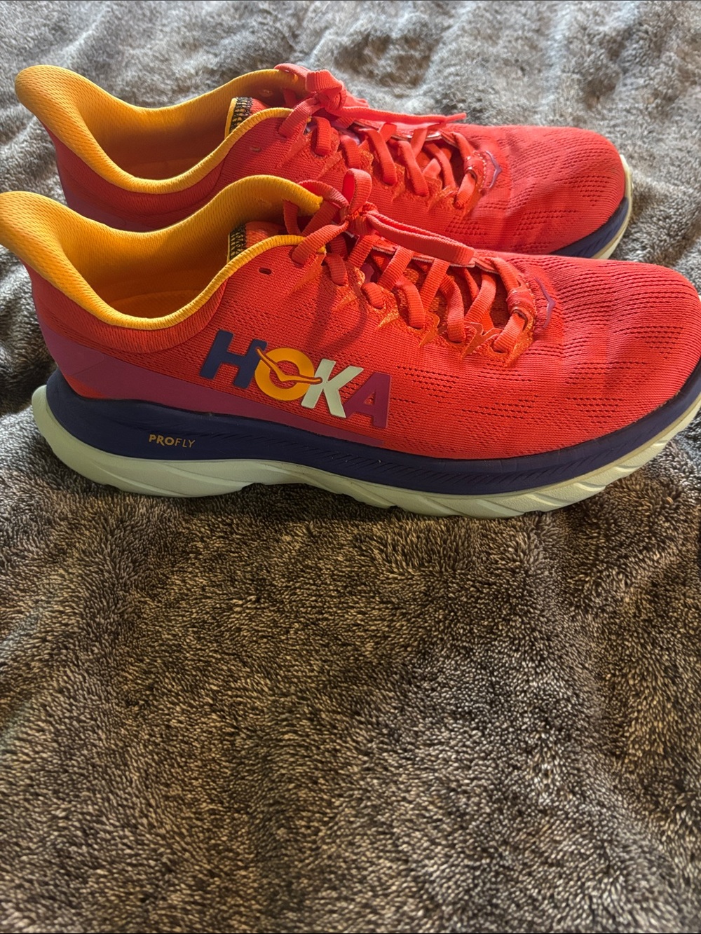 Hoka Coral Running Shoes with Yellow Lining and Navy Midsole